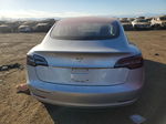 2018 Tesla Model 3  Серебряный vin: 5YJ3E1EA6JF015336