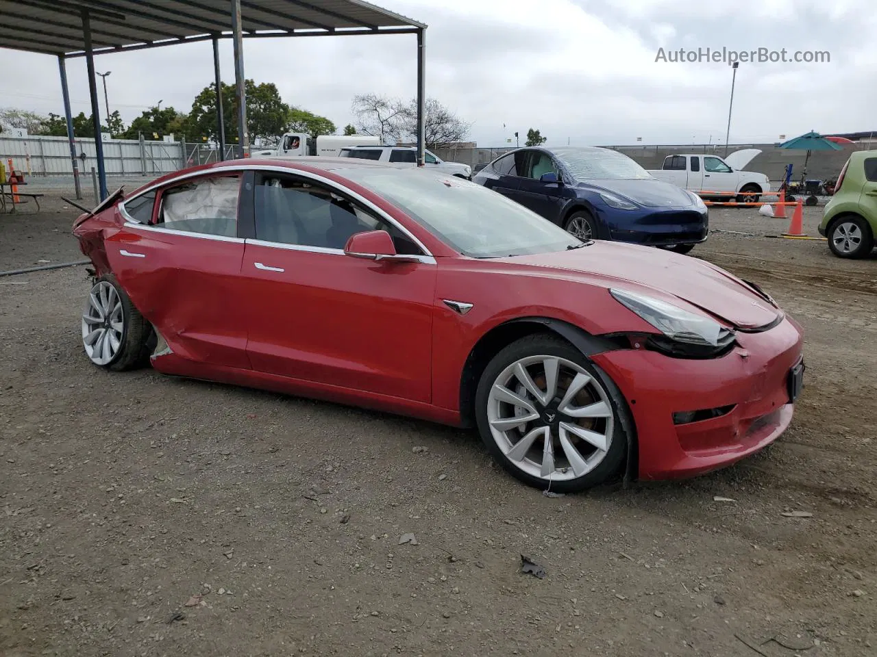 2018 Tesla Model 3  Red vin: 5YJ3E1EA6JF018107