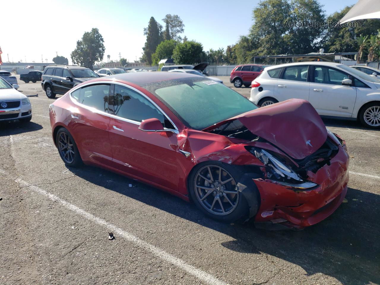 2019 Tesla Model 3  Red vin: 5YJ3E1EA6KF197265