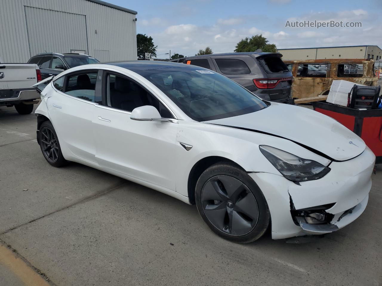 2019 Tesla Model 3  White vin: 5YJ3E1EA6KF397286