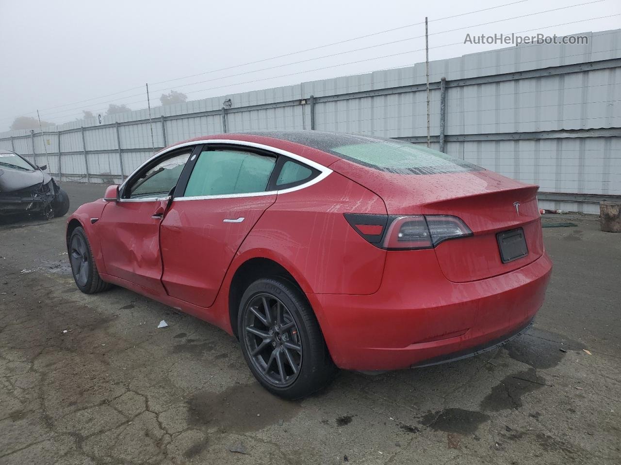 2019 Tesla Model 3  Red vin: 5YJ3E1EA6KF400588