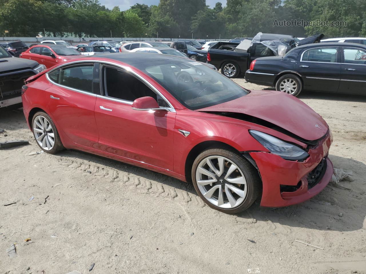 2019 Tesla Model 3  Red vin: 5YJ3E1EA6KF402129