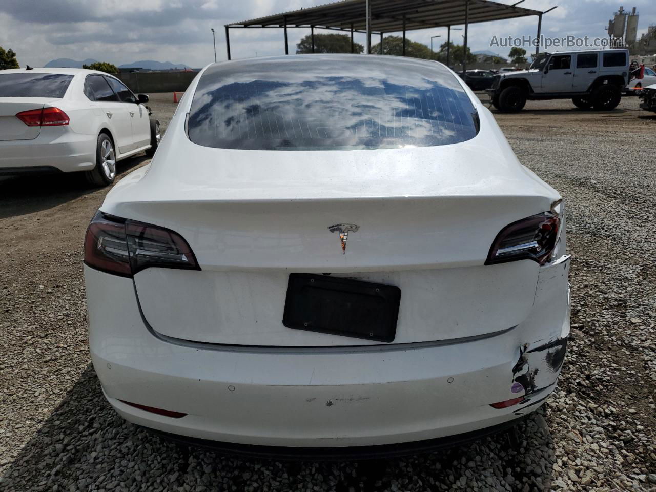 2019 Tesla Model 3  White vin: 5YJ3E1EA6KF407654