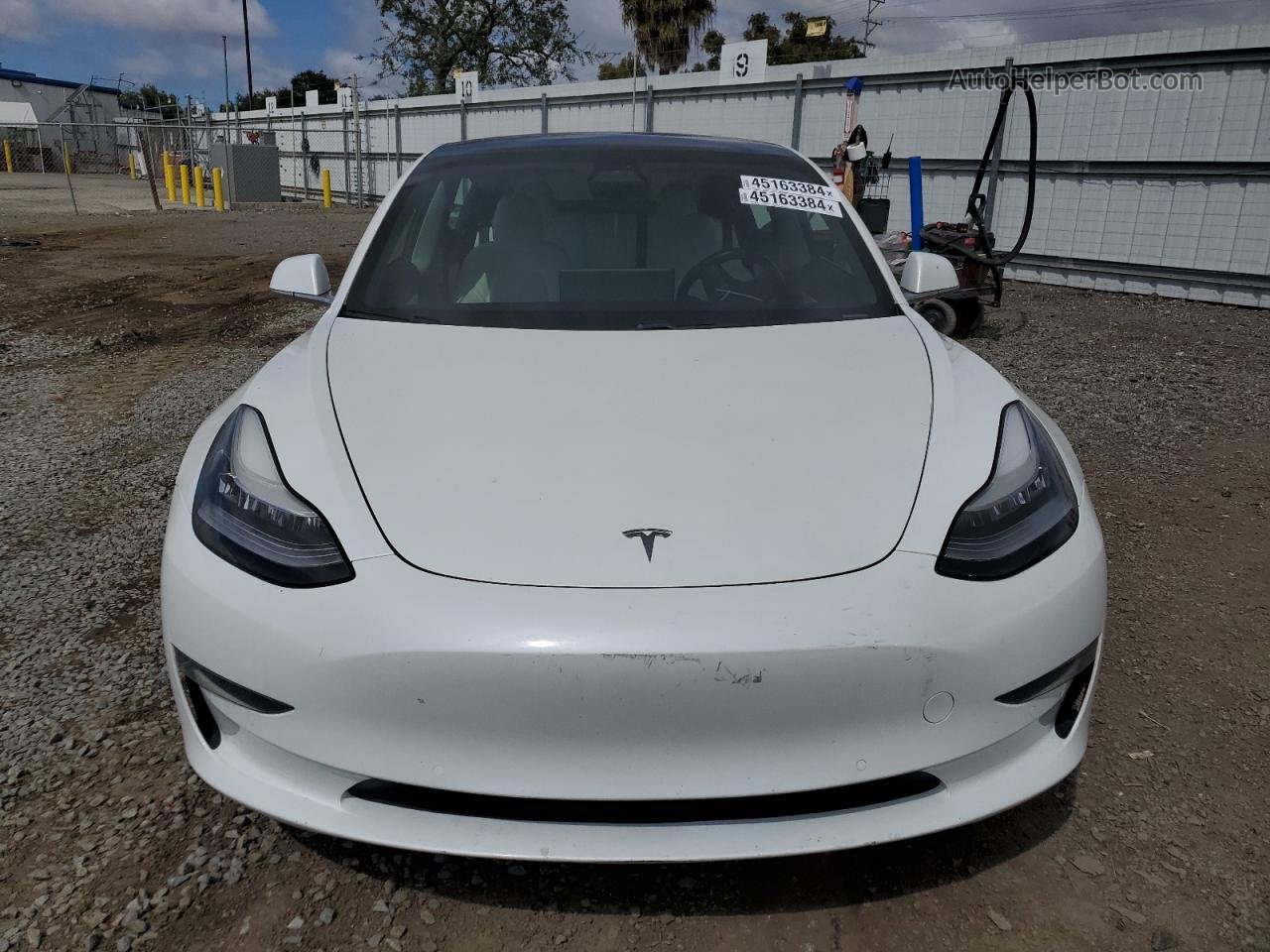 2019 Tesla Model 3  White vin: 5YJ3E1EA6KF407654