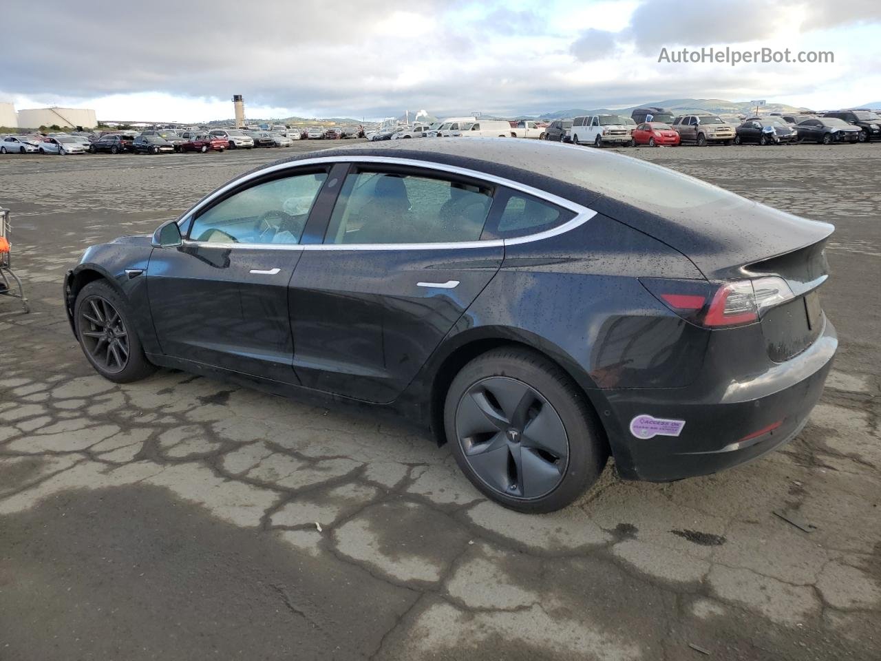 2019 Tesla Model 3  Черный vin: 5YJ3E1EA6KF424633