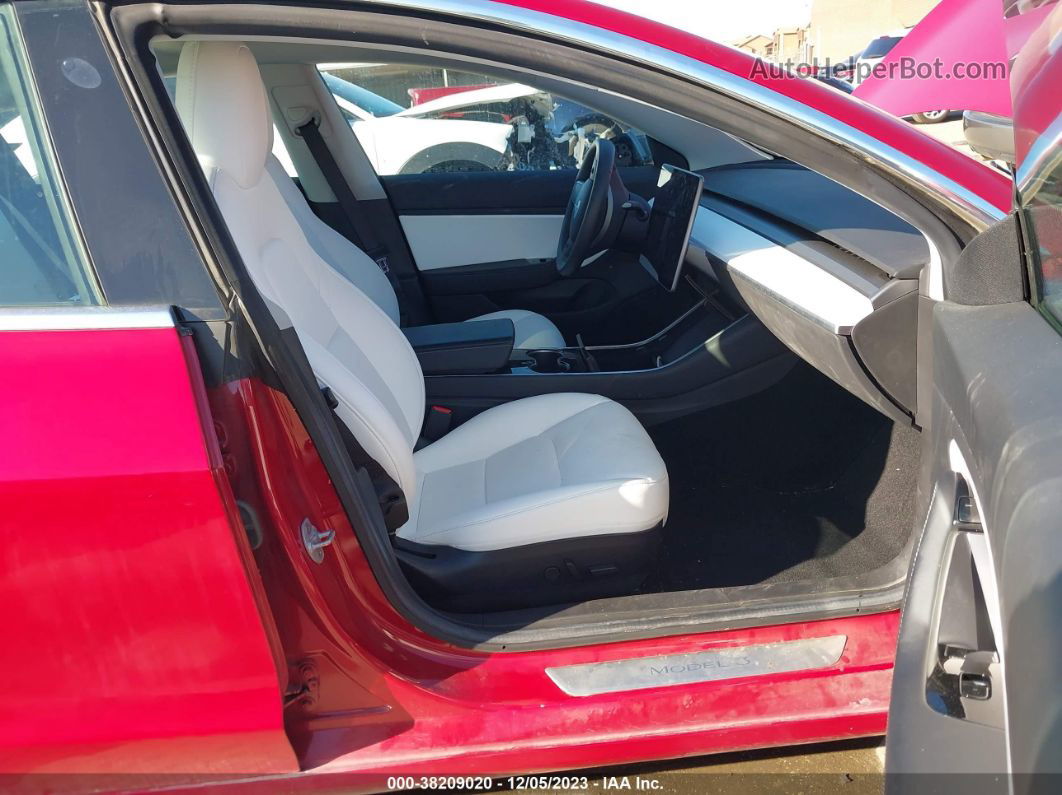 2019 Tesla Model 3   Red vin: 5YJ3E1EA6KF447782