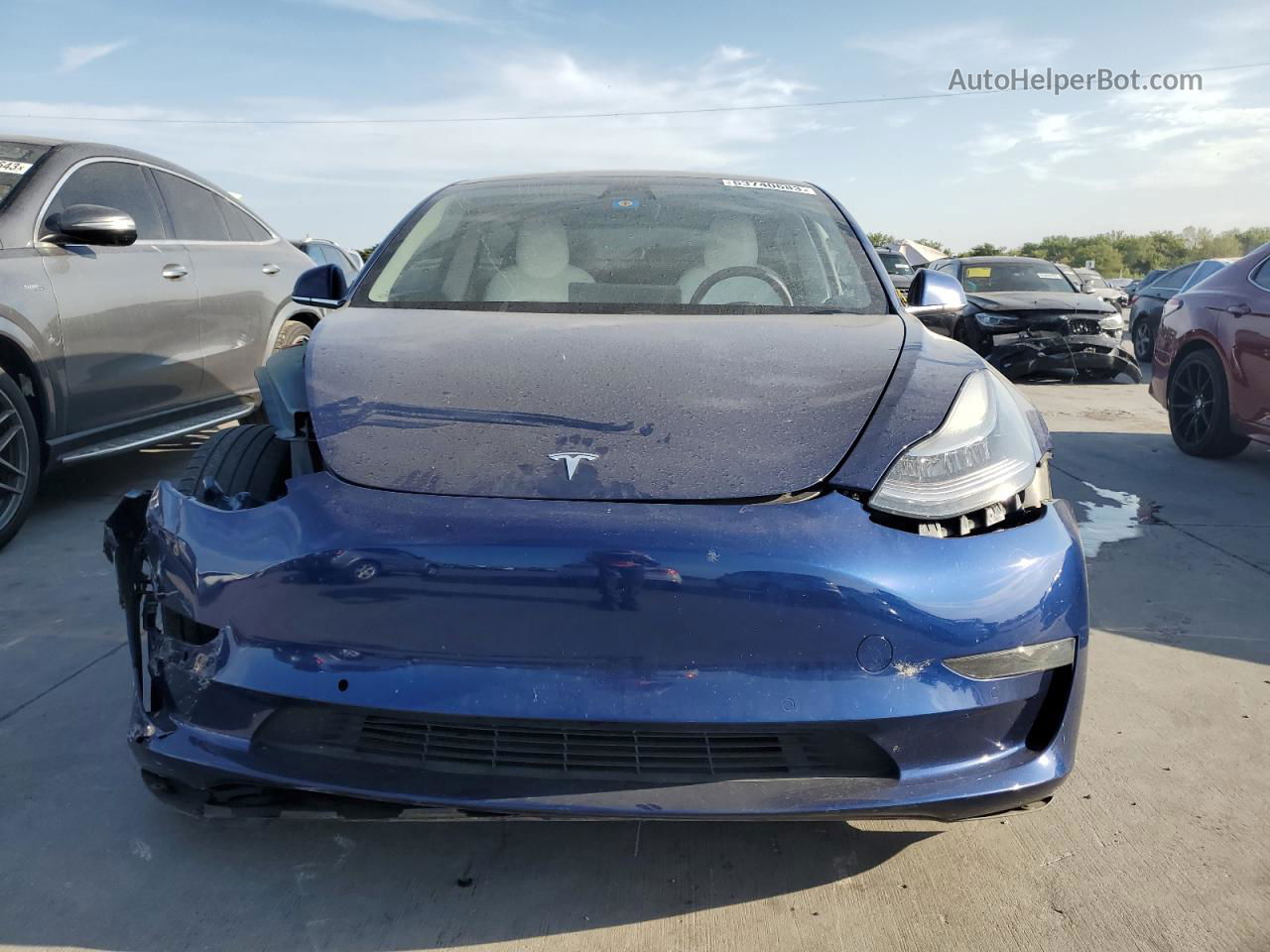 2019 Tesla Model 3  Синий vin: 5YJ3E1EA6KF486050