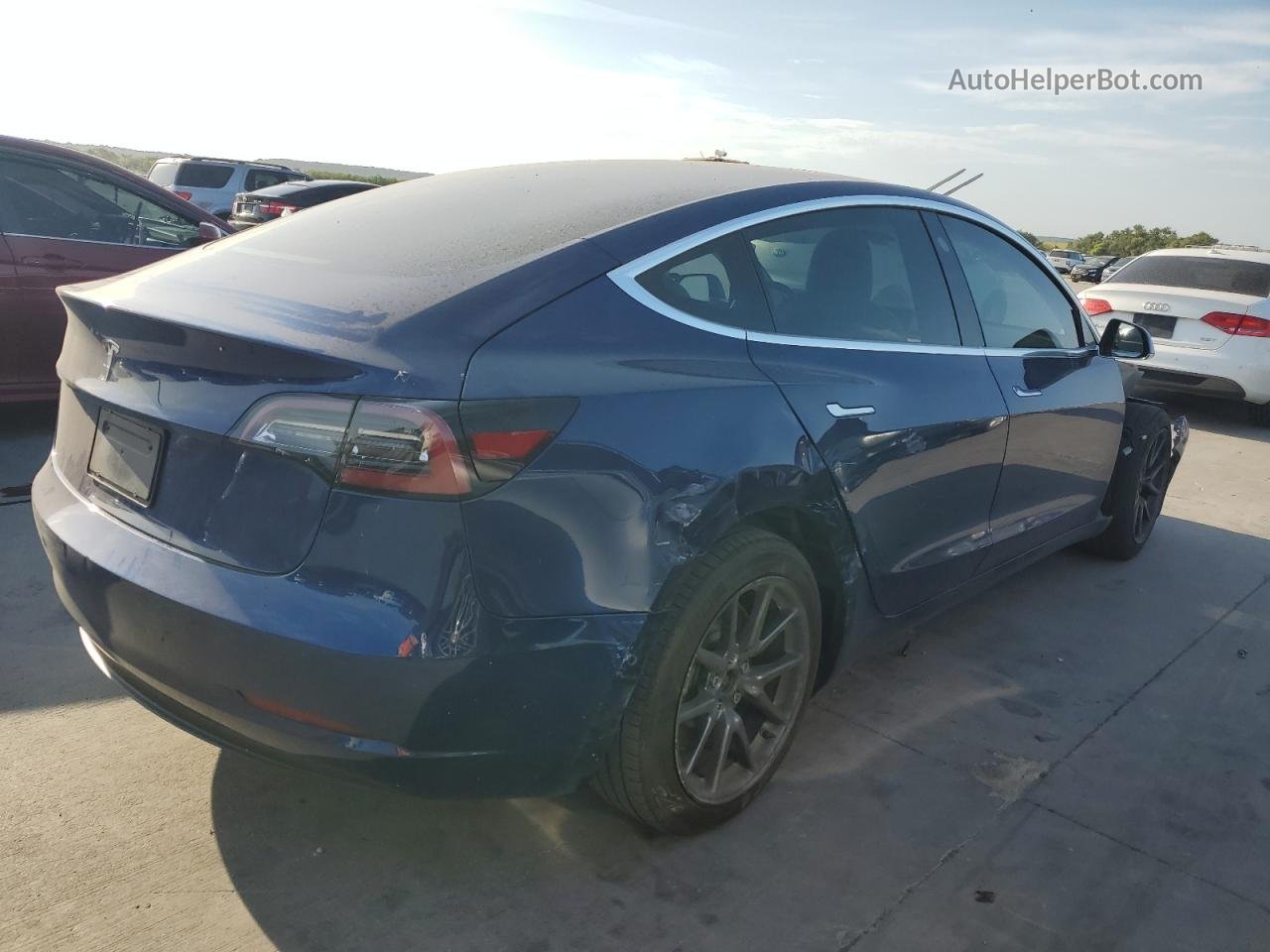2019 Tesla Model 3  Синий vin: 5YJ3E1EA6KF486050