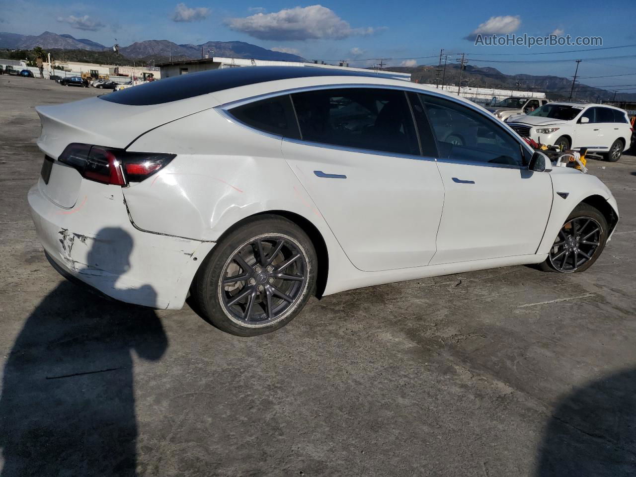 2020 Tesla Model 3  White vin: 5YJ3E1EA6LF660099