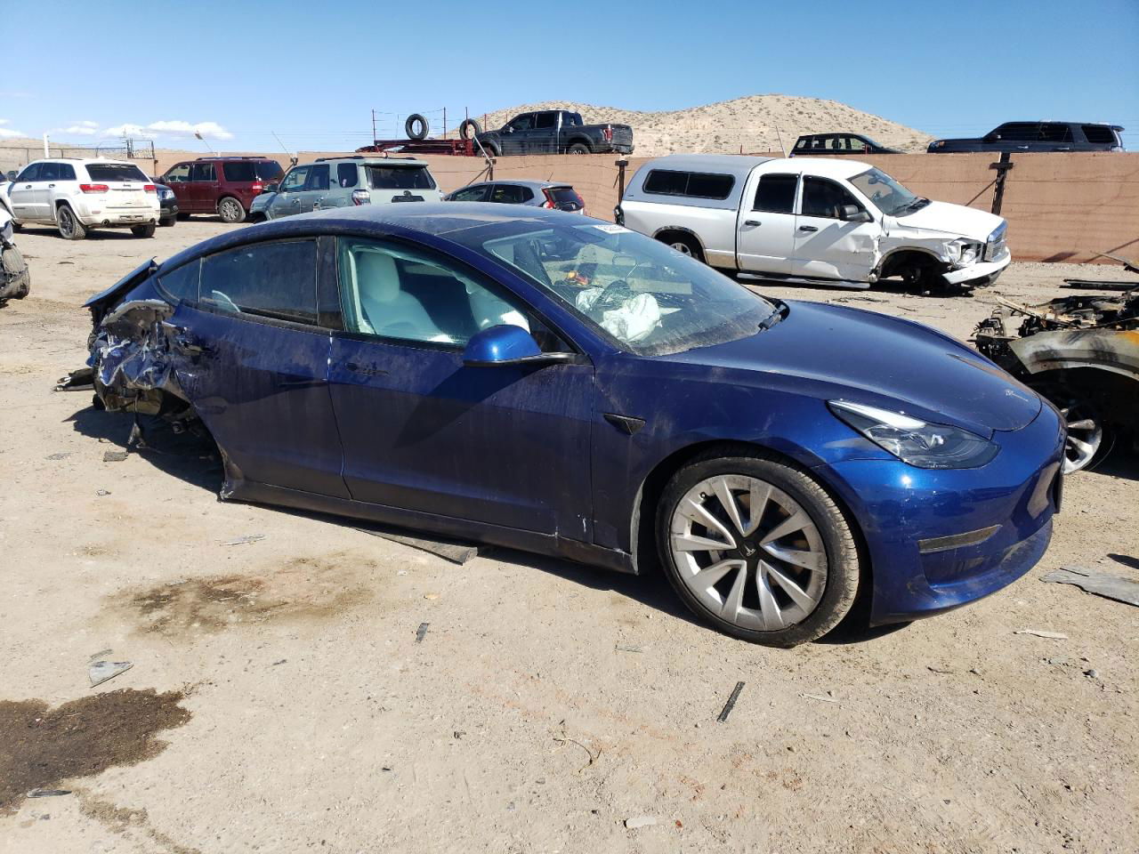 2022 Tesla Model 3  Blue vin: 5YJ3E1EA6NF352448