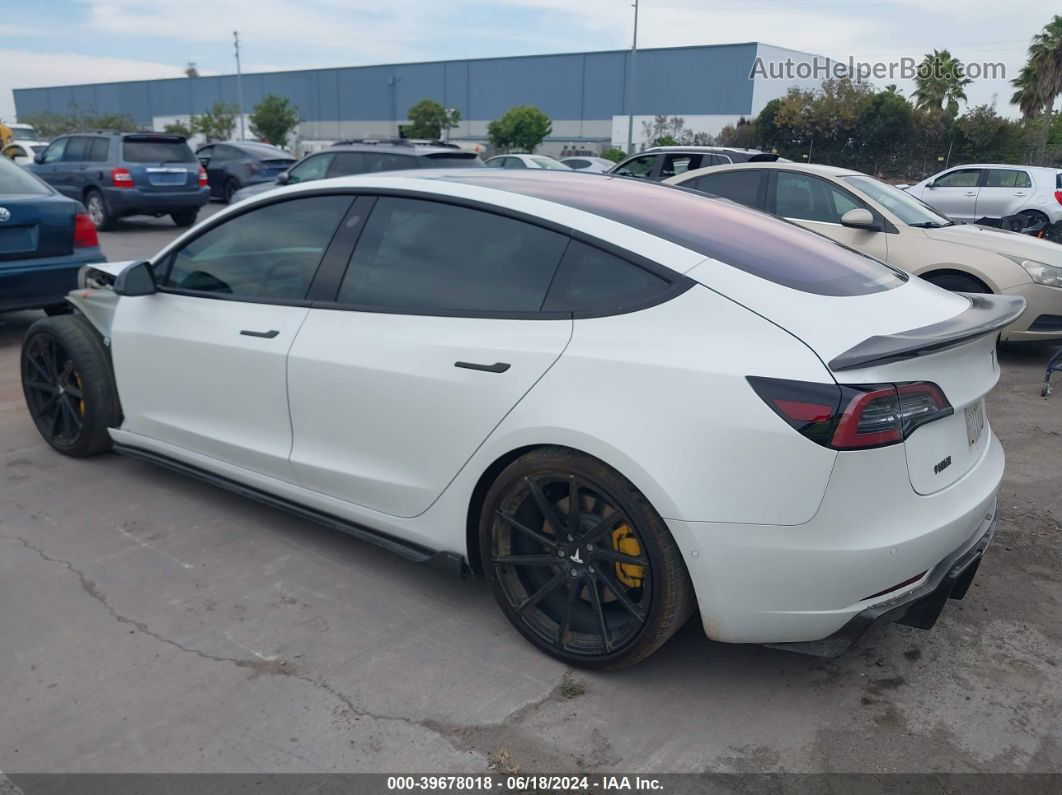 2018 Tesla Model 3 Long Range/mid Range White vin: 5YJ3E1EA7JF007584