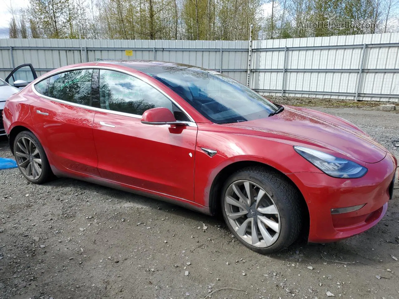 2018 Tesla Model 3  Red vin: 5YJ3E1EA7JF009772