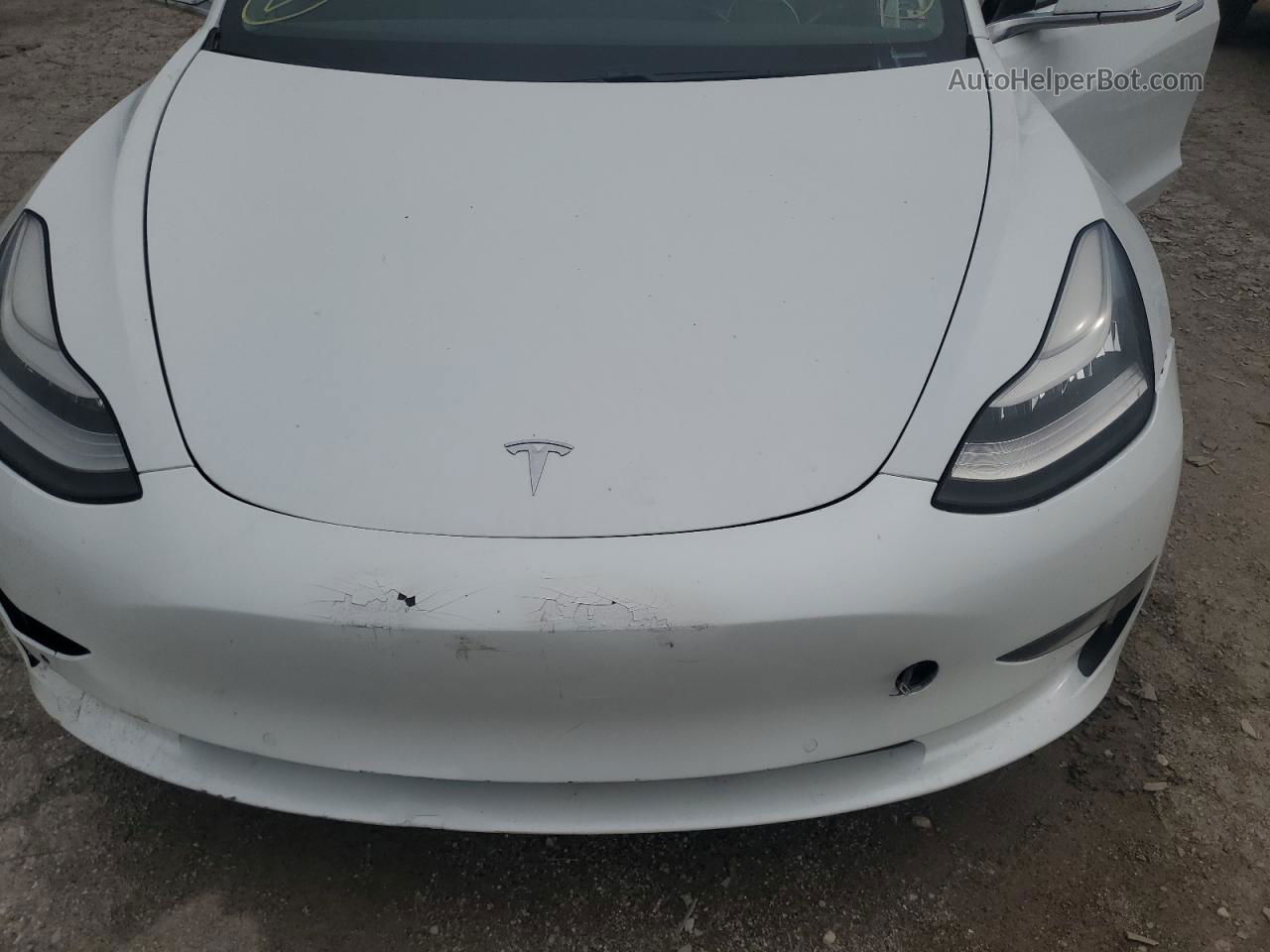 2018 Tesla Model 3 Белый vin: 5YJ3E1EA7JF060446