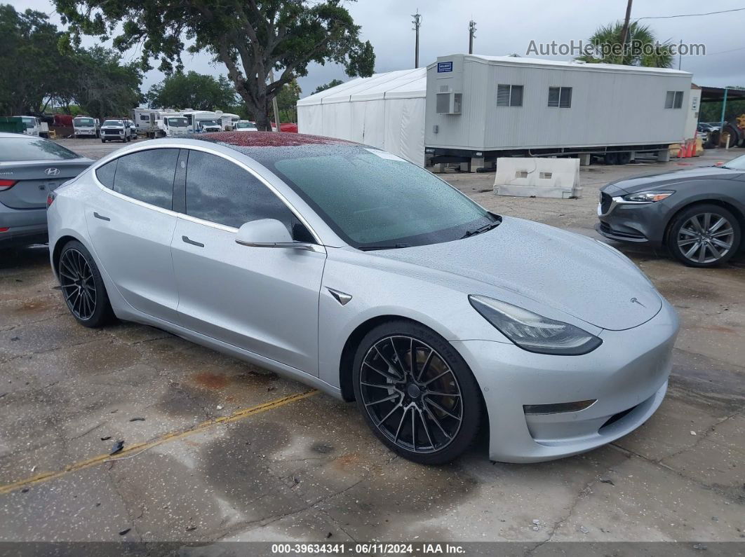 2018 Tesla Model 3 Long Range/mid Range Silver vin: 5YJ3E1EA7JF060799