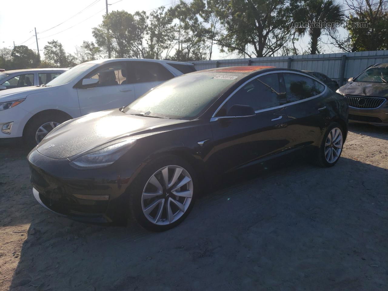 2018 Tesla Model 3  Черный vin: 5YJ3E1EA7JF089591