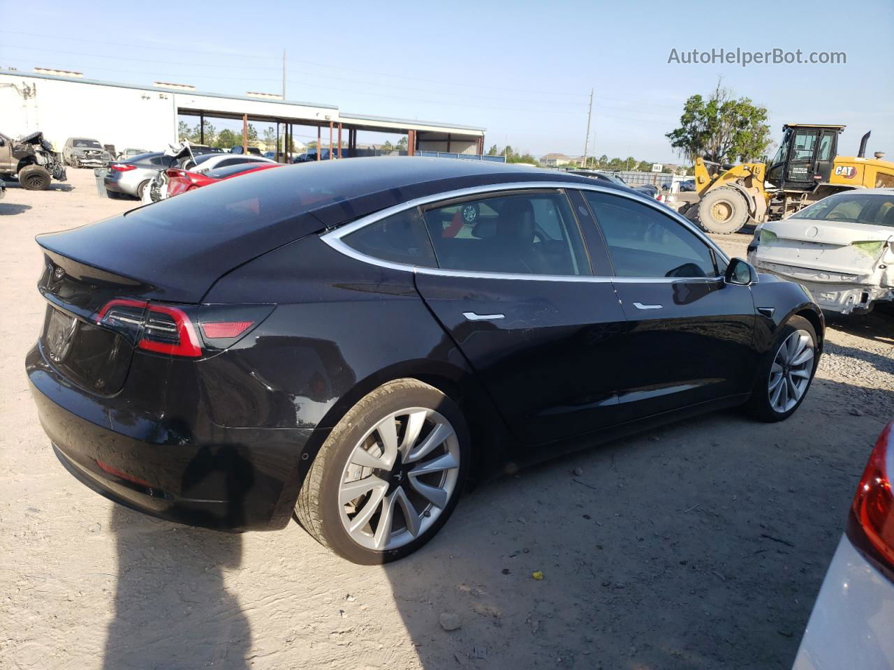 2018 Tesla Model 3  Черный vin: 5YJ3E1EA7JF089591