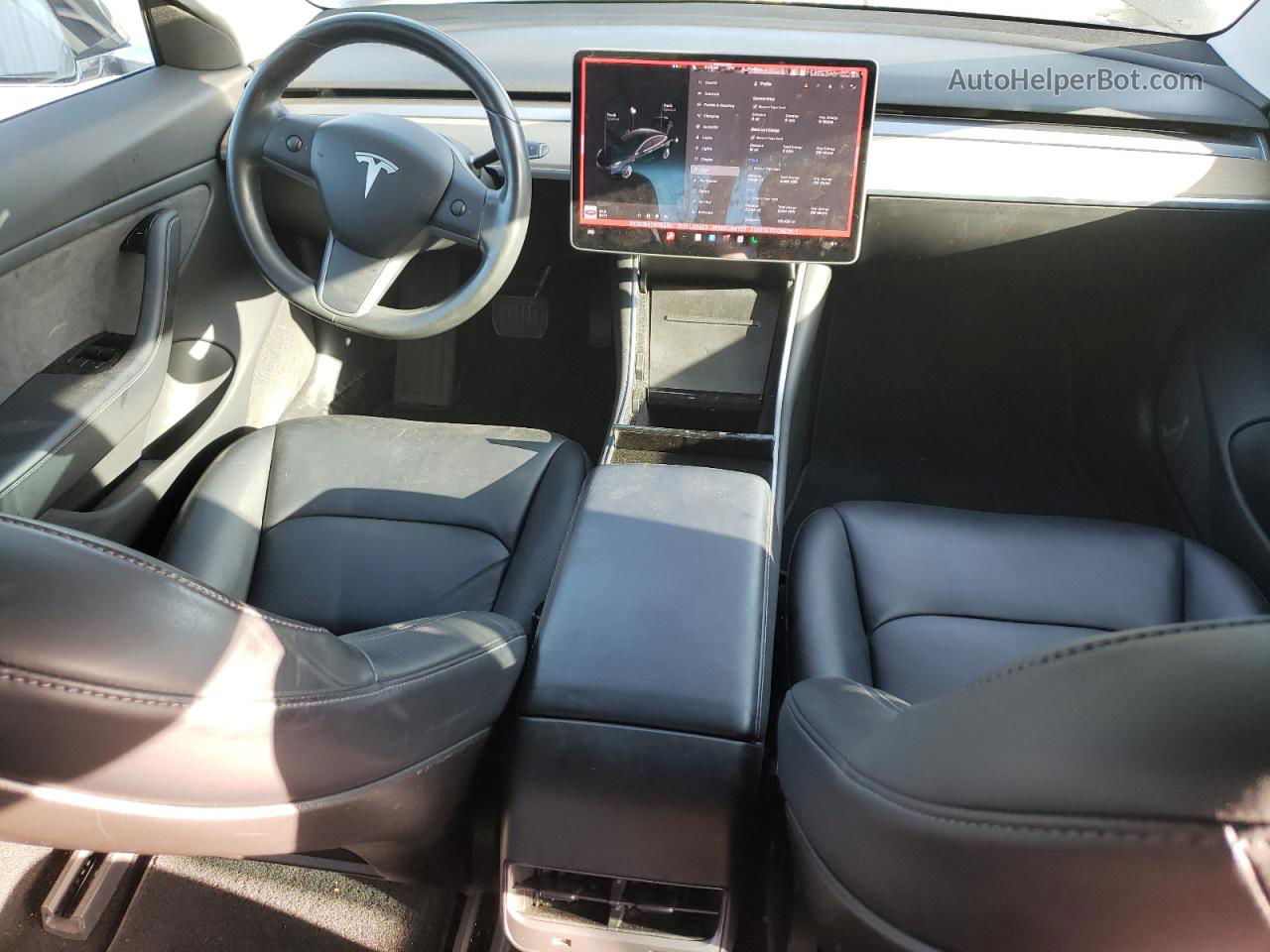 2018 Tesla Model 3  Черный vin: 5YJ3E1EA7JF089591