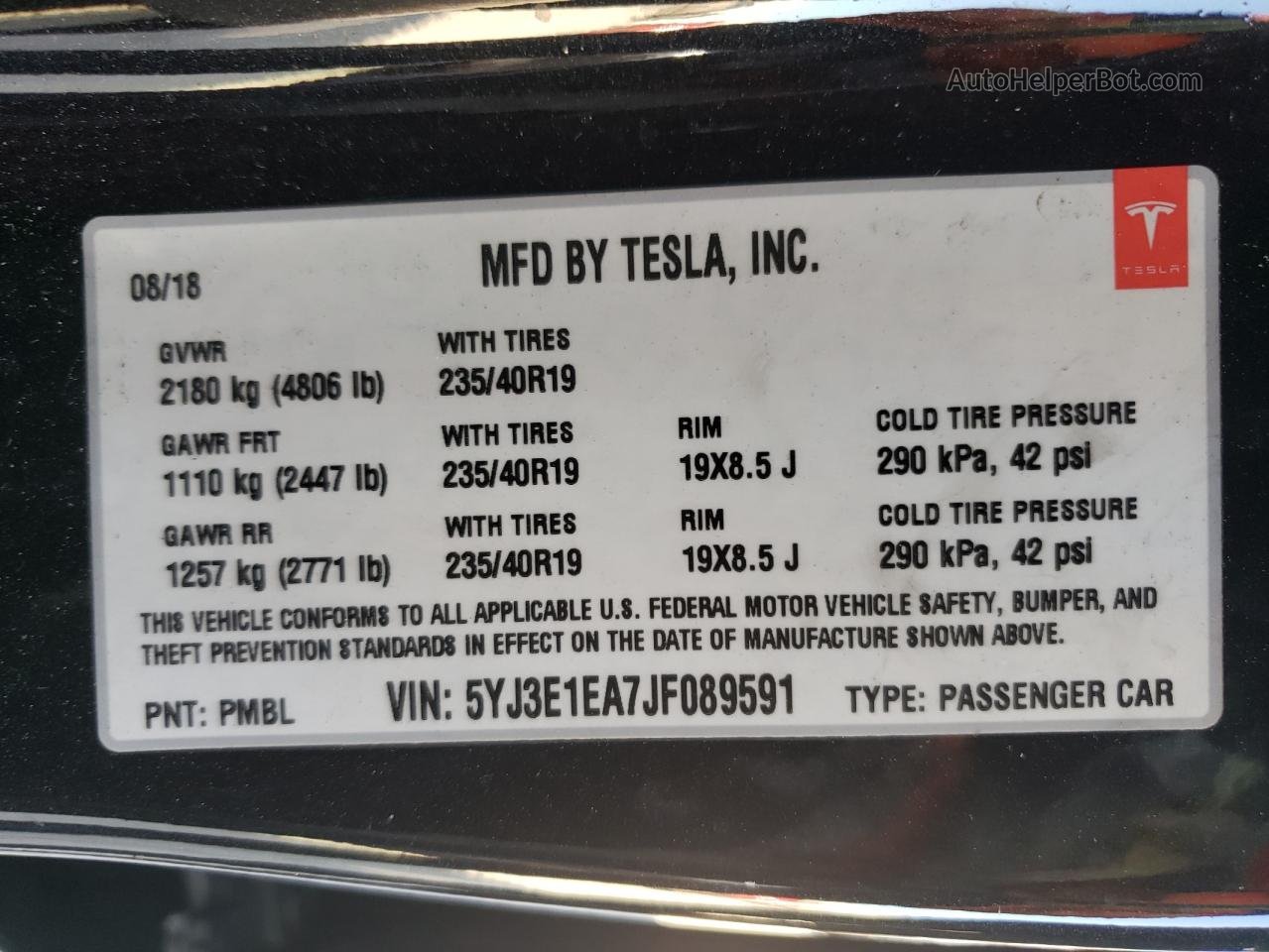 2018 Tesla Model 3  Черный vin: 5YJ3E1EA7JF089591