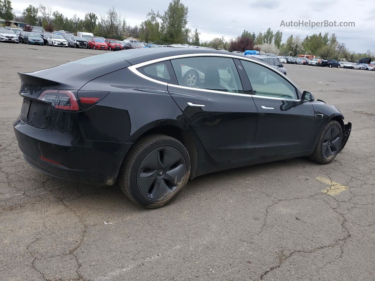 2019 Tesla Model 3  Черный vin: 5YJ3E1EA7KF395515