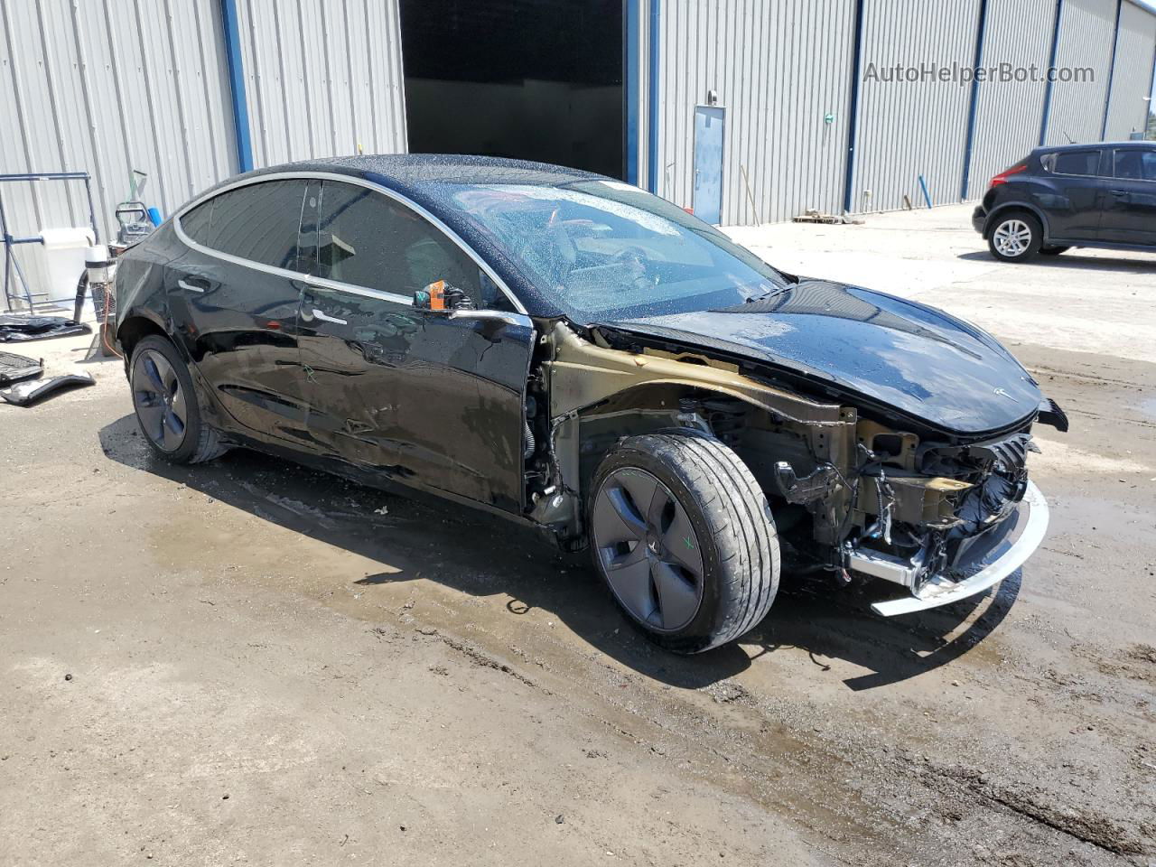 2019 Tesla Model 3  Черный vin: 5YJ3E1EA7KF395739