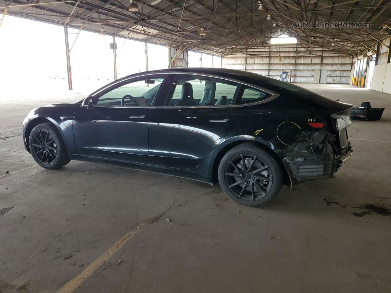 2019 Tesla Model 3  Черный vin: 5YJ3E1EA7KF397927