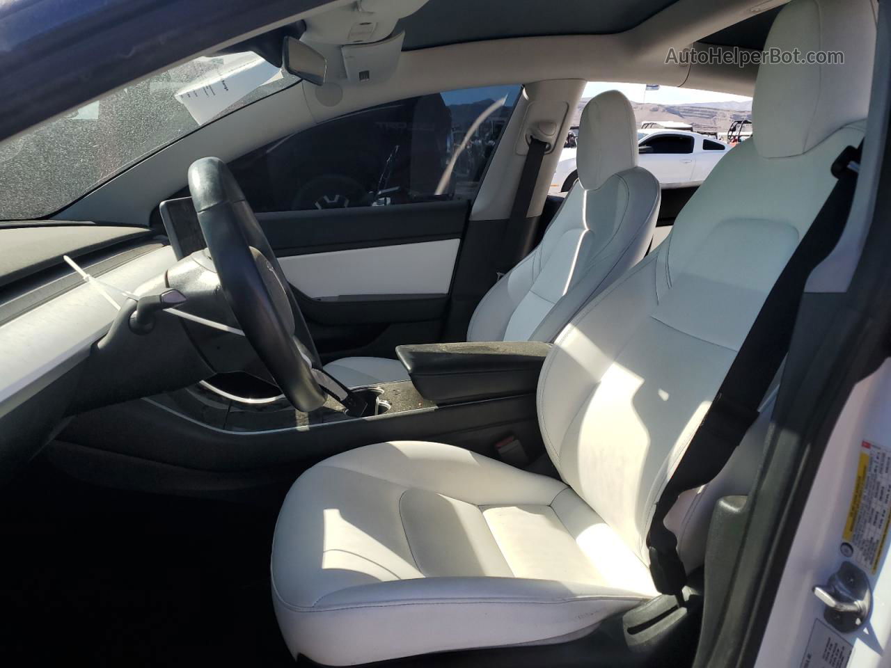 2019 Tesla Model 3  White vin: 5YJ3E1EA7KF413172