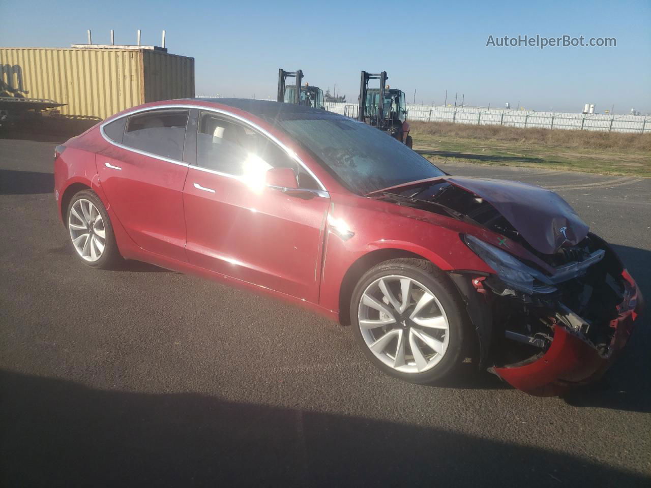 2019 Tesla Model 3  Red vin: 5YJ3E1EA7KF445233