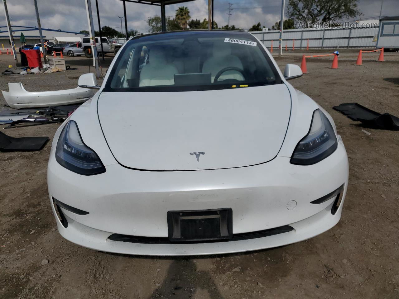 2020 Tesla Model 3  White vin: 5YJ3E1EA7LF599152