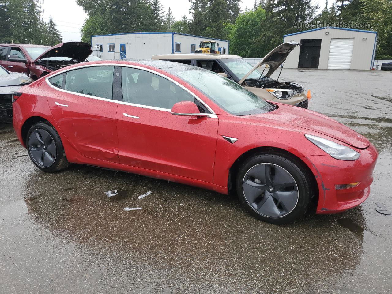 2020 Tesla Model 3  Red vin: 5YJ3E1EA7LF611655