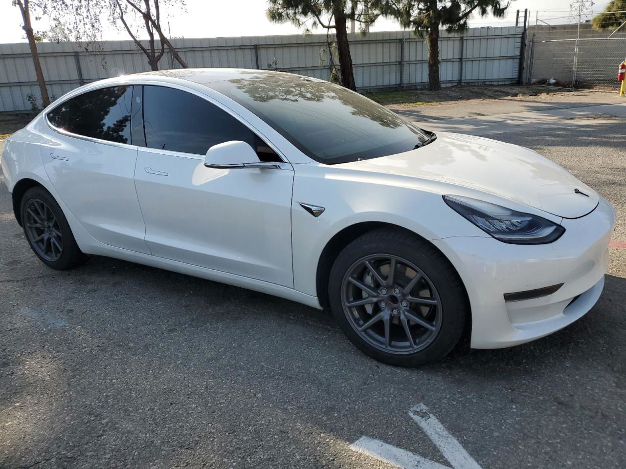 2020 Tesla Model 3  White vin: 5YJ3E1EA7LF745260