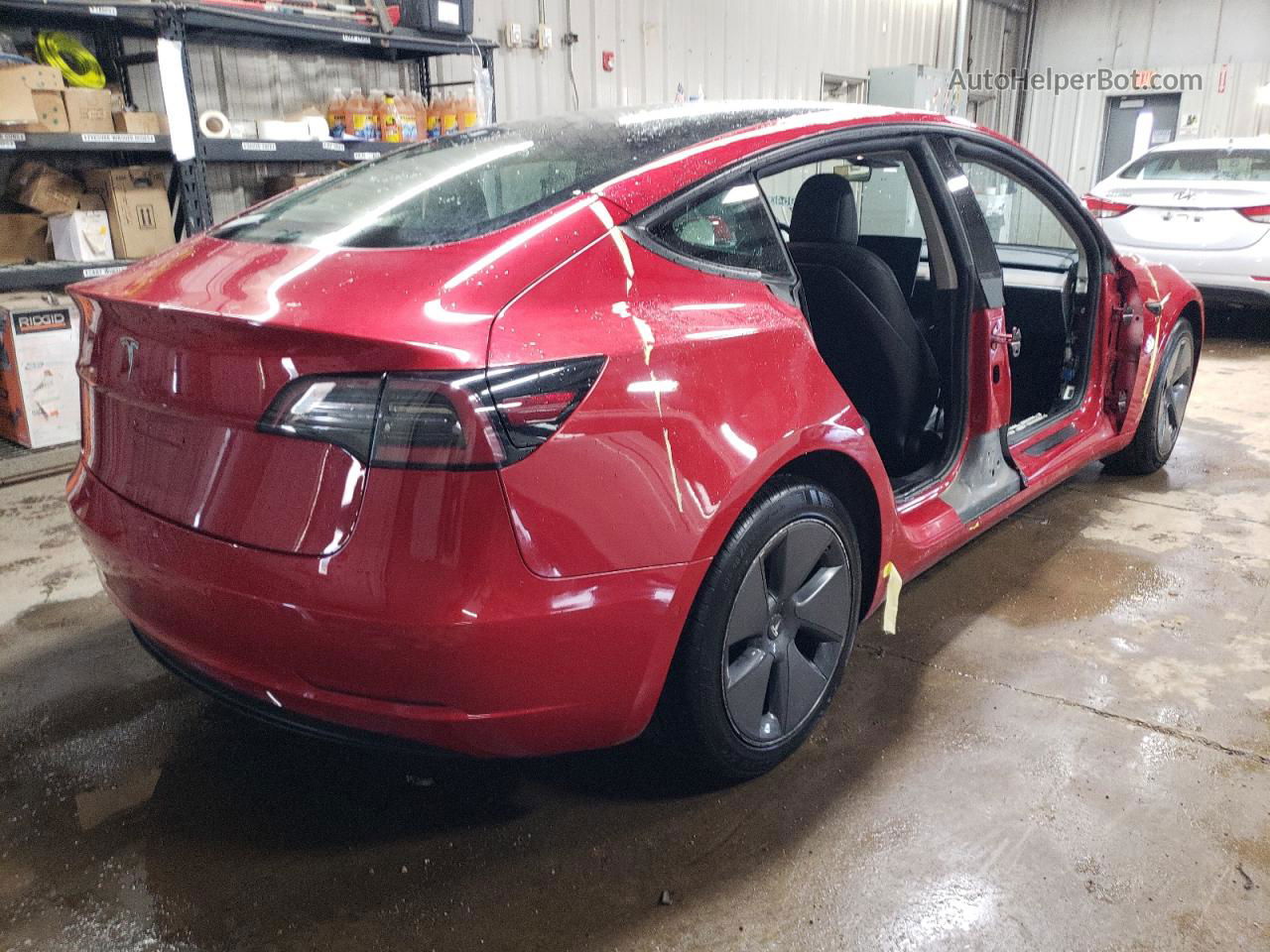 2022 Tesla Model 3  Red vin: 5YJ3E1EA7NF370358