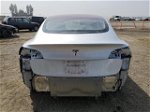 2018 Tesla Model 3  Серебряный vin: 5YJ3E1EA8JF012146