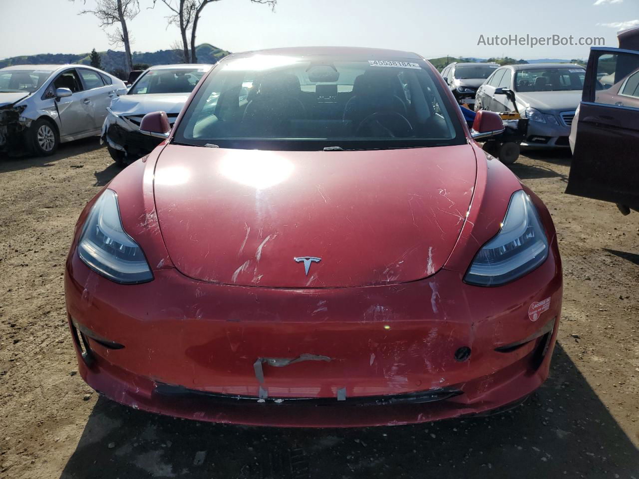 2018 Tesla Model 3  Red vin: 5YJ3E1EA8JF058107