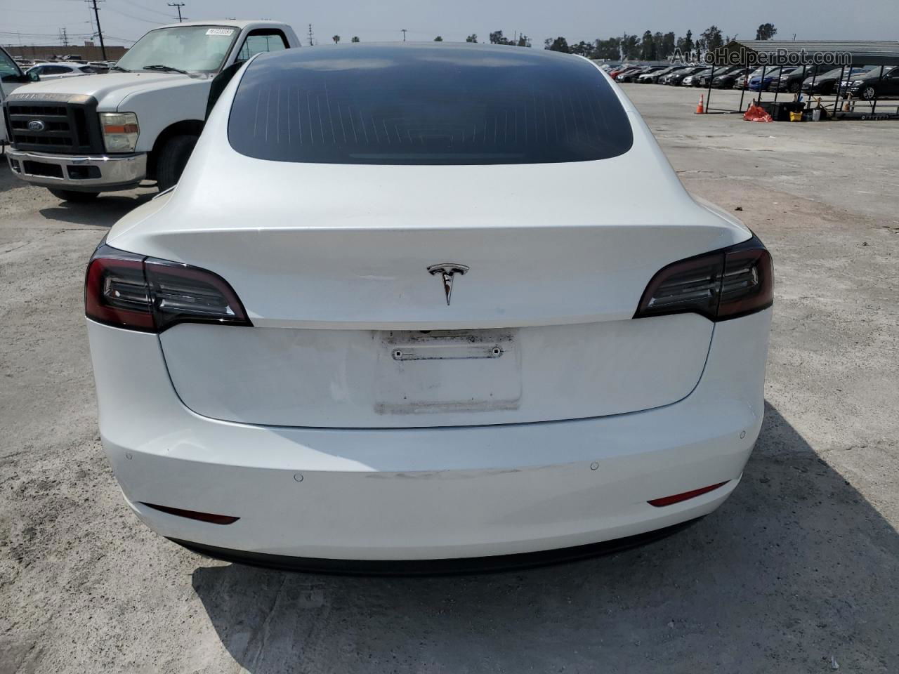 2019 Tesla Model 3  White vin: 5YJ3E1EA8KF327207