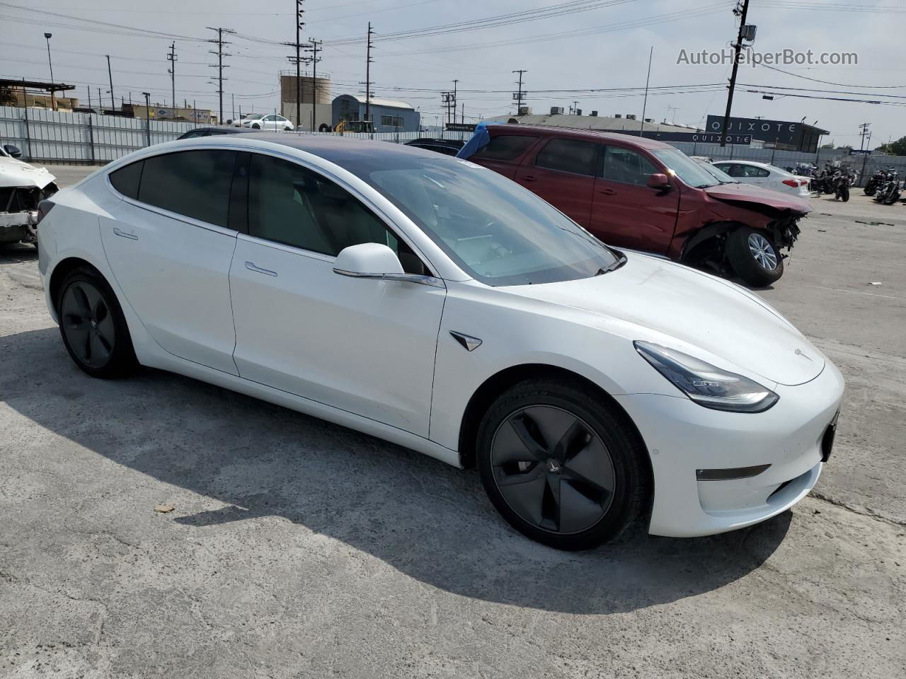 2019 Tesla Model 3  Белый vin: 5YJ3E1EA8KF327207