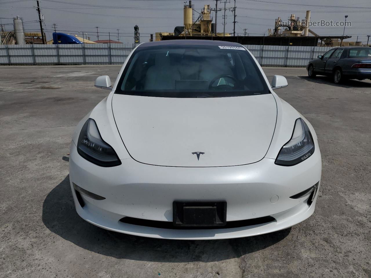 2019 Tesla Model 3  Белый vin: 5YJ3E1EA8KF327207