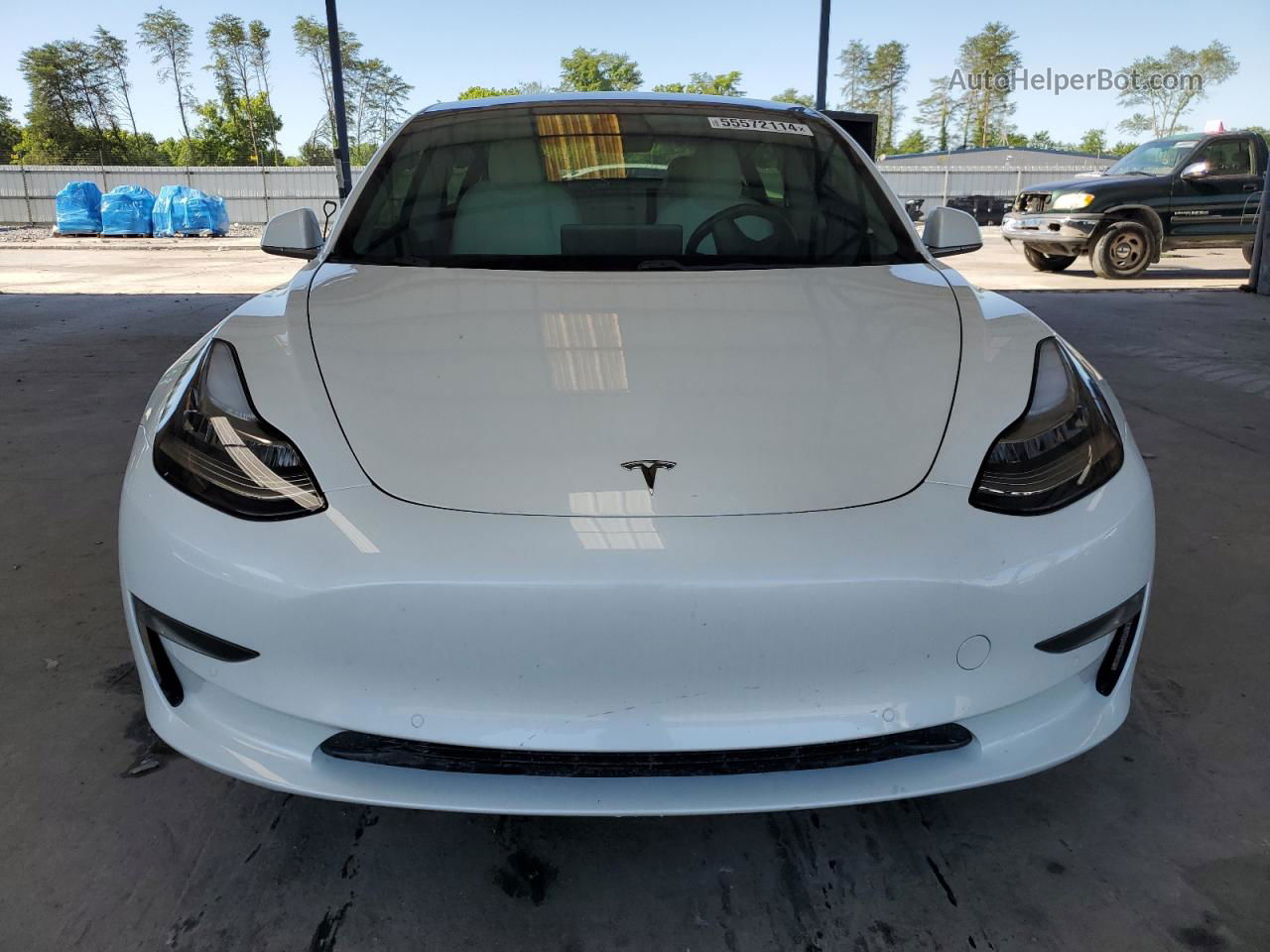 2019 Tesla Model 3  White vin: 5YJ3E1EA8KF332522