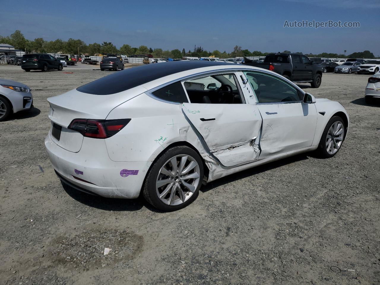 2019 Tesla Model 3  White vin: 5YJ3E1EA8KF434550