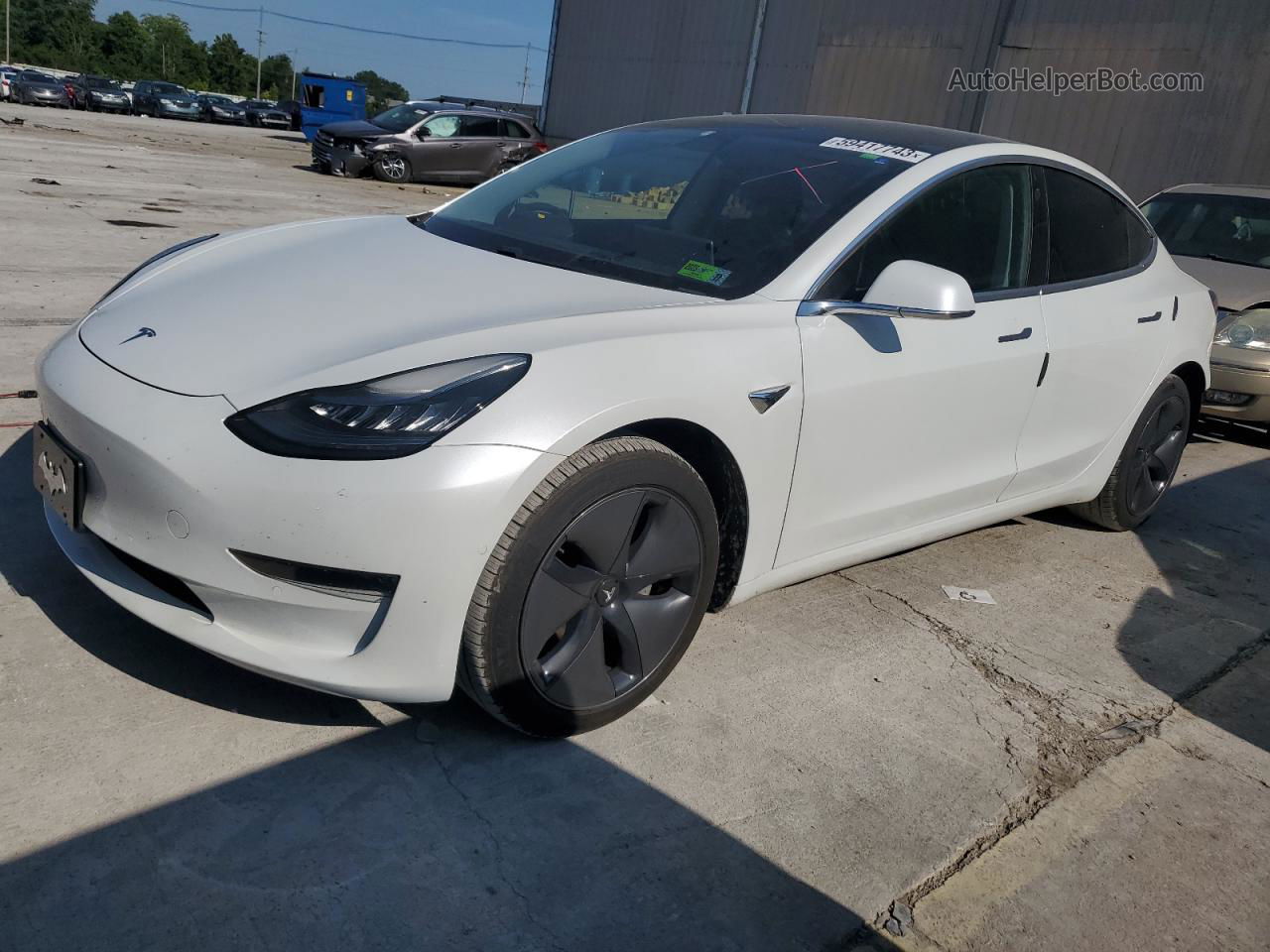 2020 Tesla Model 3  Белый vin: 5YJ3E1EA8LF634104