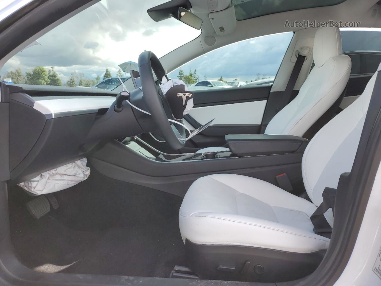 2020 Tesla Model 3  White vin: 5YJ3E1EA8LF717757