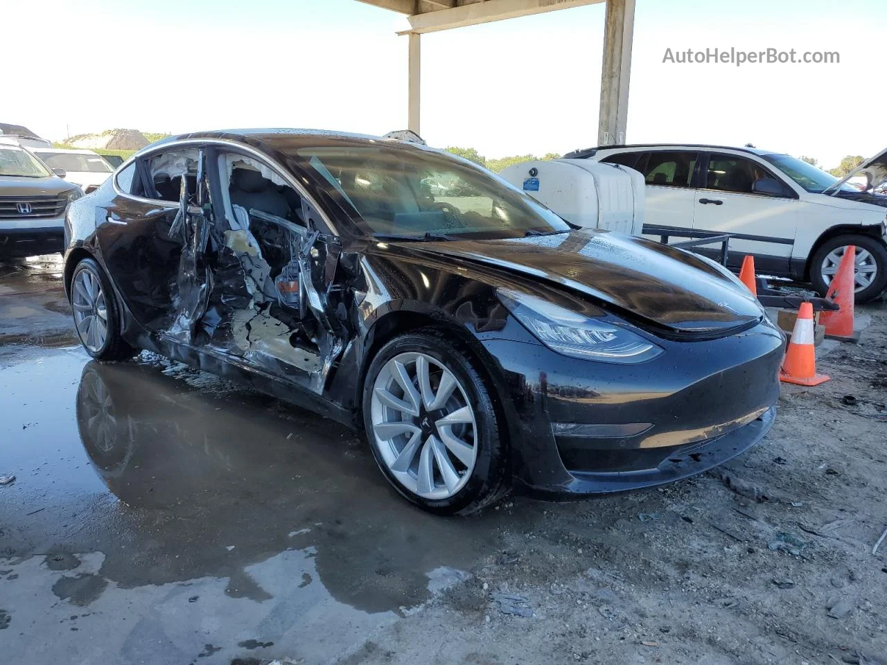 2020 Tesla Model 3  Черный vin: 5YJ3E1EA8LF797416