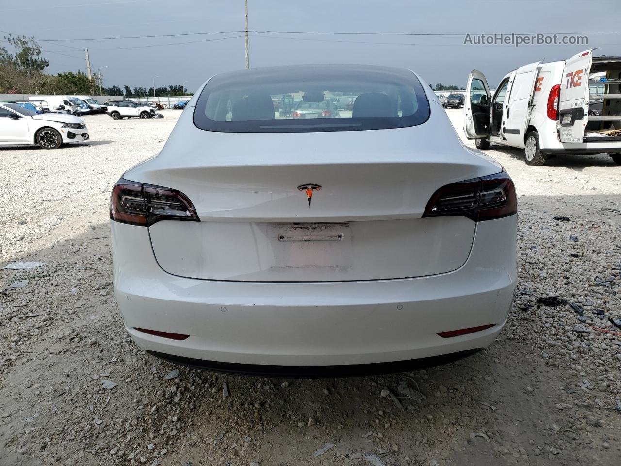 2021 Tesla Model 3  White vin: 5YJ3E1EA8MF082315