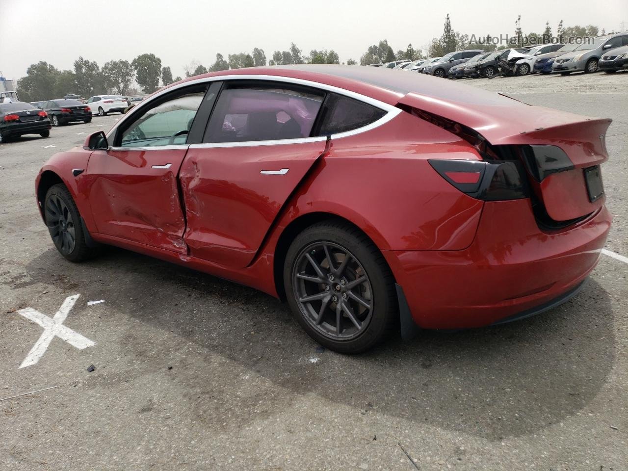 2018 Tesla Model 3  Red vin: 5YJ3E1EA9JF004198