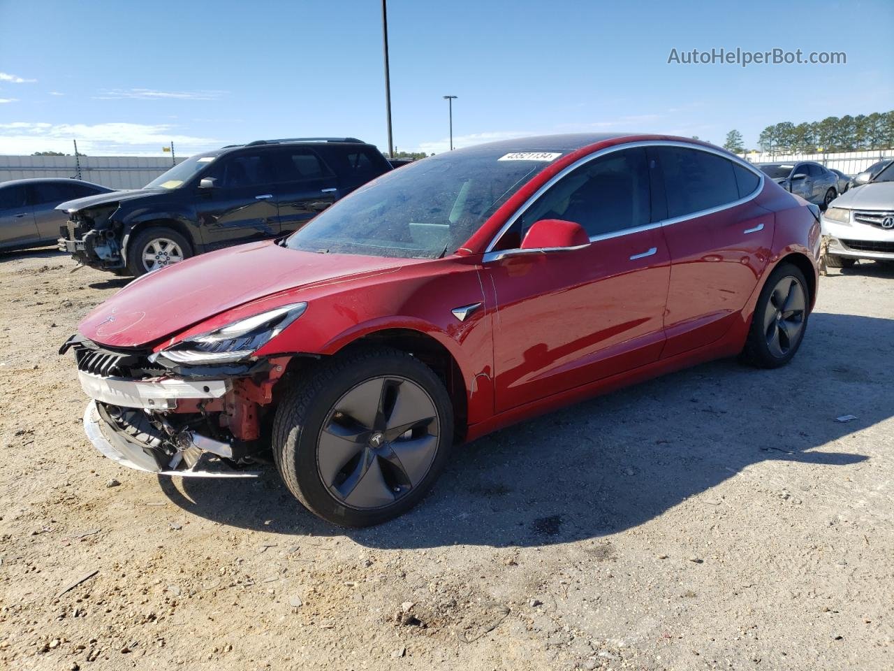 2018 Tesla Model 3  Red vin: 5YJ3E1EA9JF016822