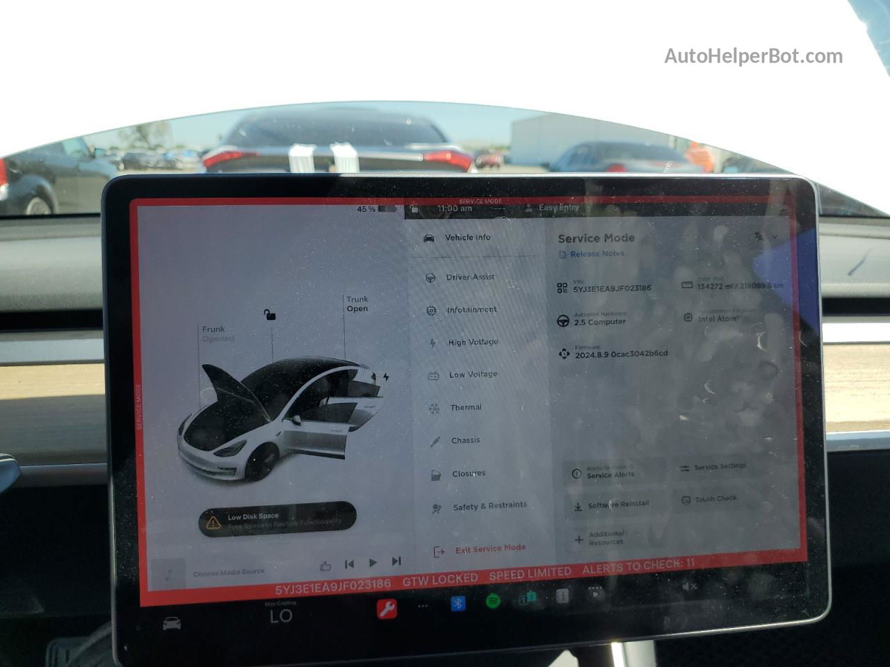 2018 Tesla Model 3  Белый vin: 5YJ3E1EA9JF023186