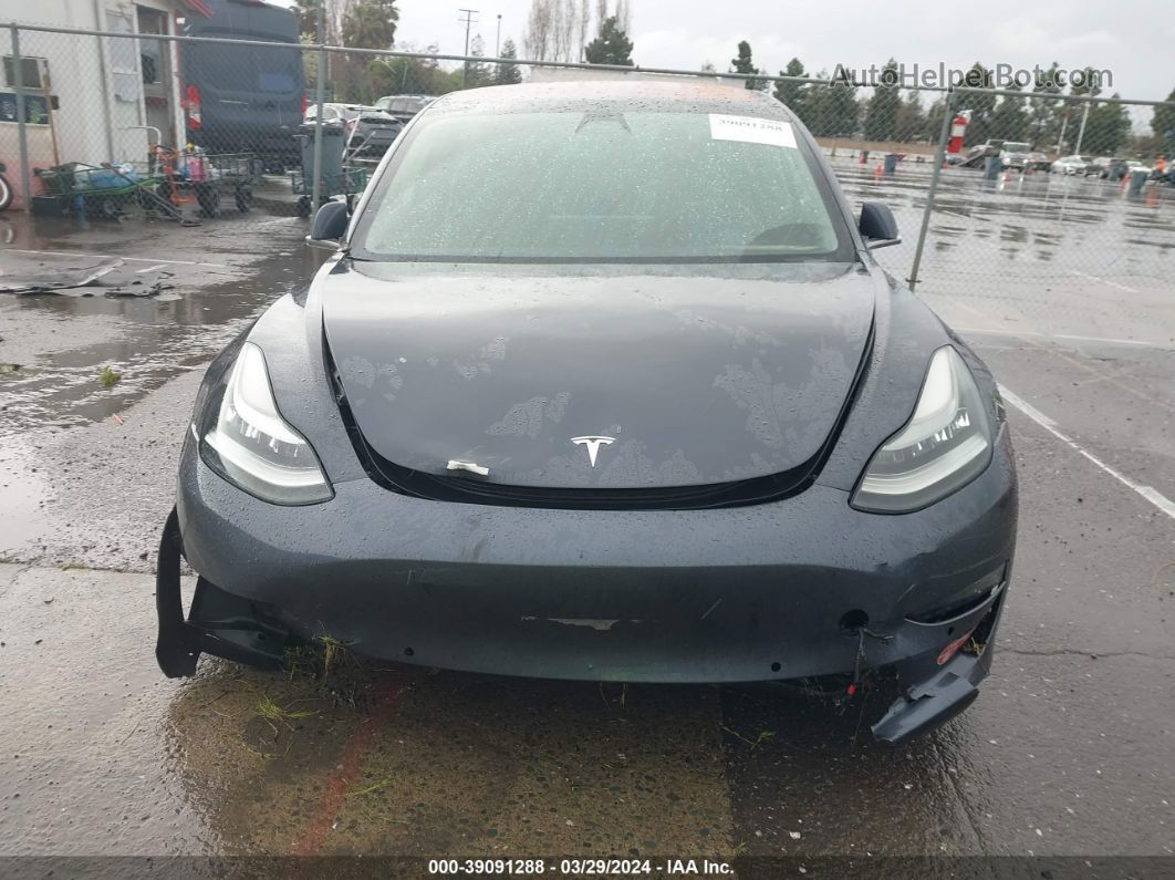 2018 Tesla Model 3   Gray vin: 5YJ3E1EA9JF024001