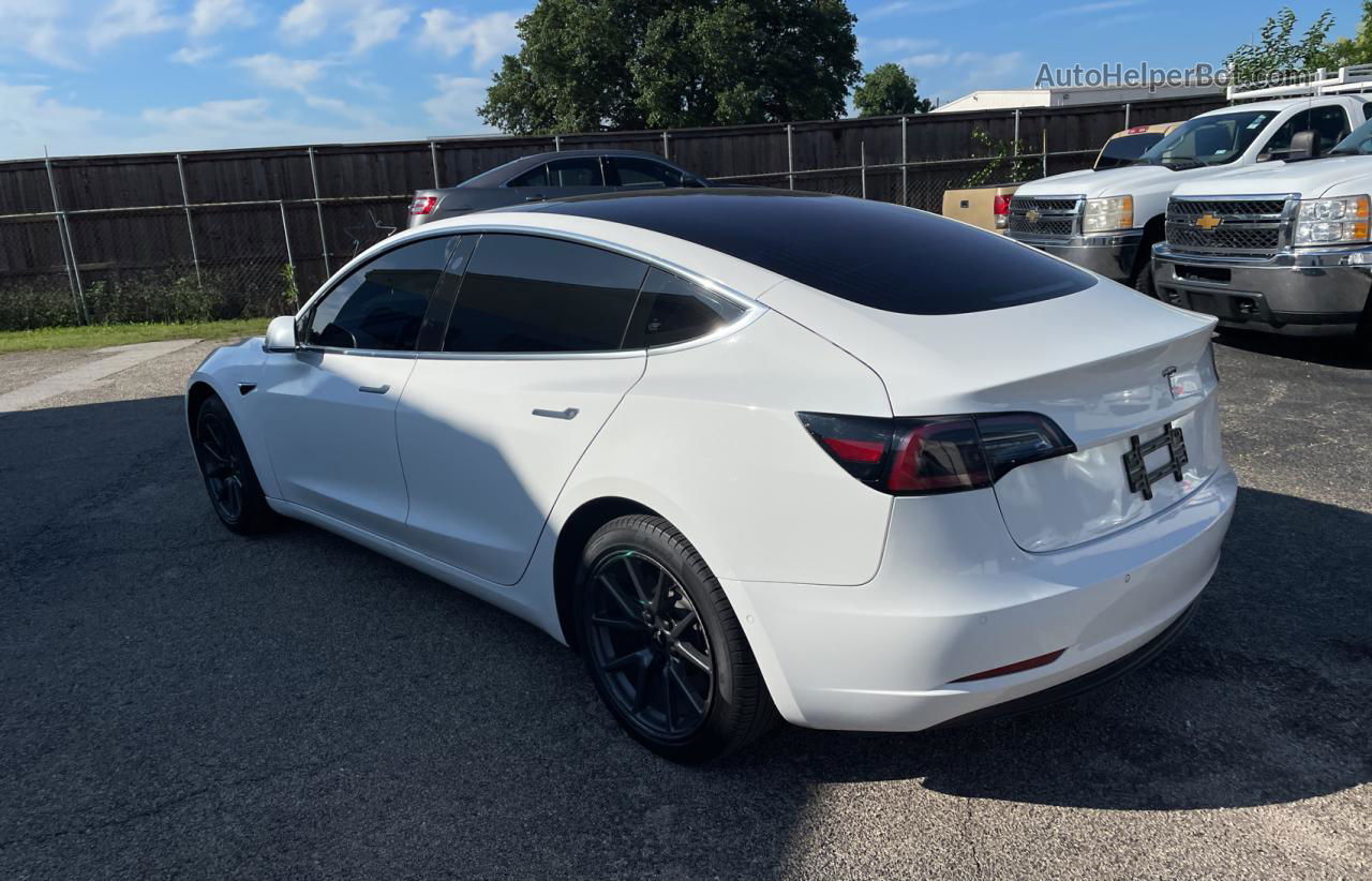 2018 Tesla Model 3  Белый vin: 5YJ3E1EA9JF035113