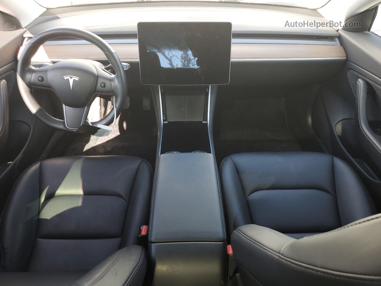 2019 Tesla Model 3  White vin: 5YJ3E1EA9KF310111