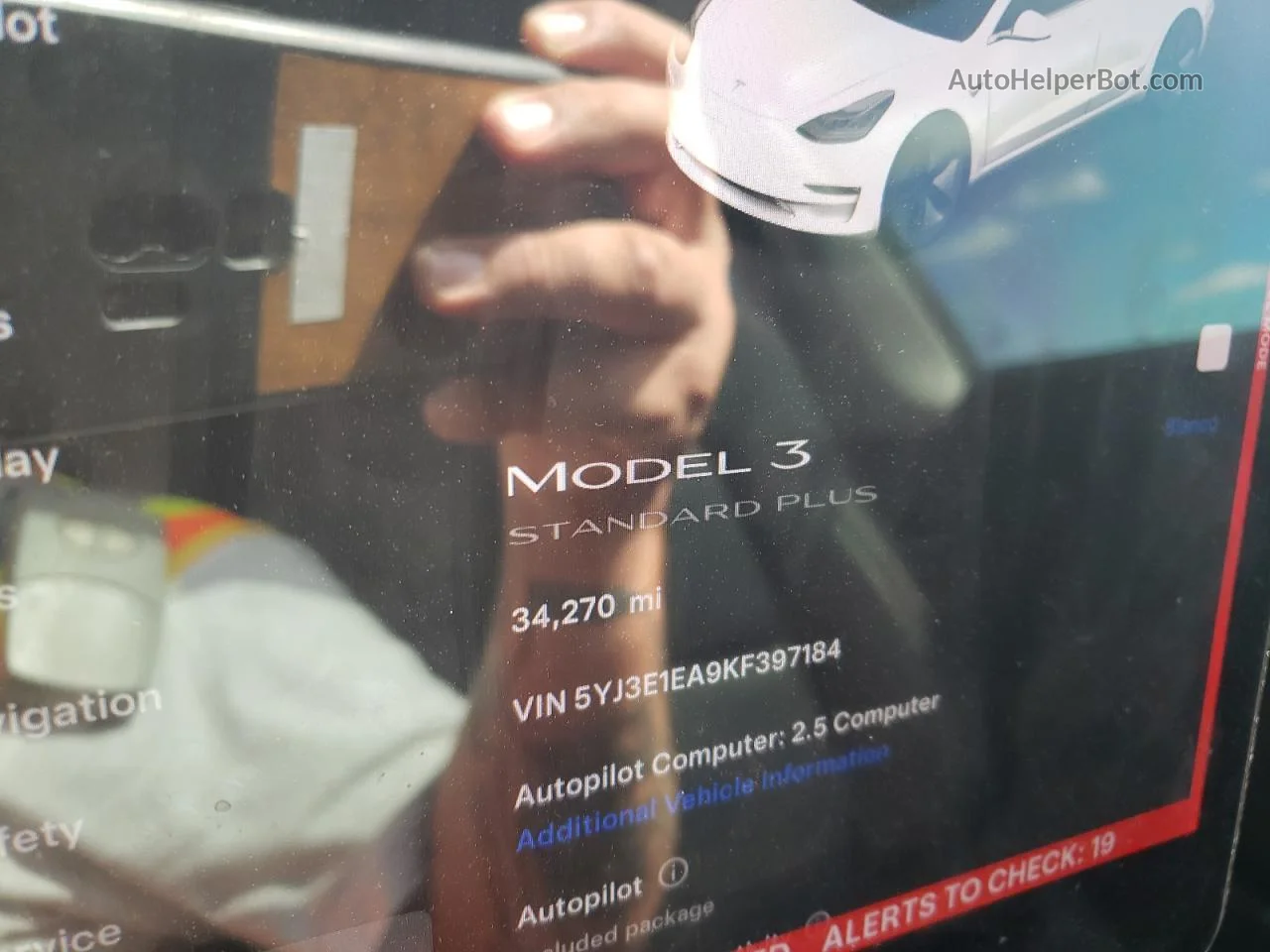 2019 Tesla Model 3  White vin: 5YJ3E1EA9KF397184