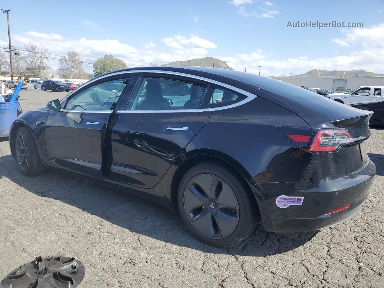 2019 Tesla Model 3  Black vin: 5YJ3E1EA9KF398268